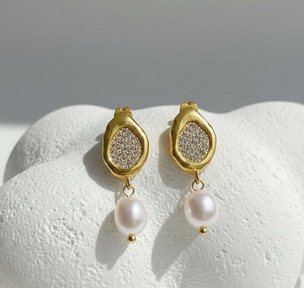 Anthropologie Pearl Disc CZ Molten Gold Boho Wedding Dangle VTG Statement White
